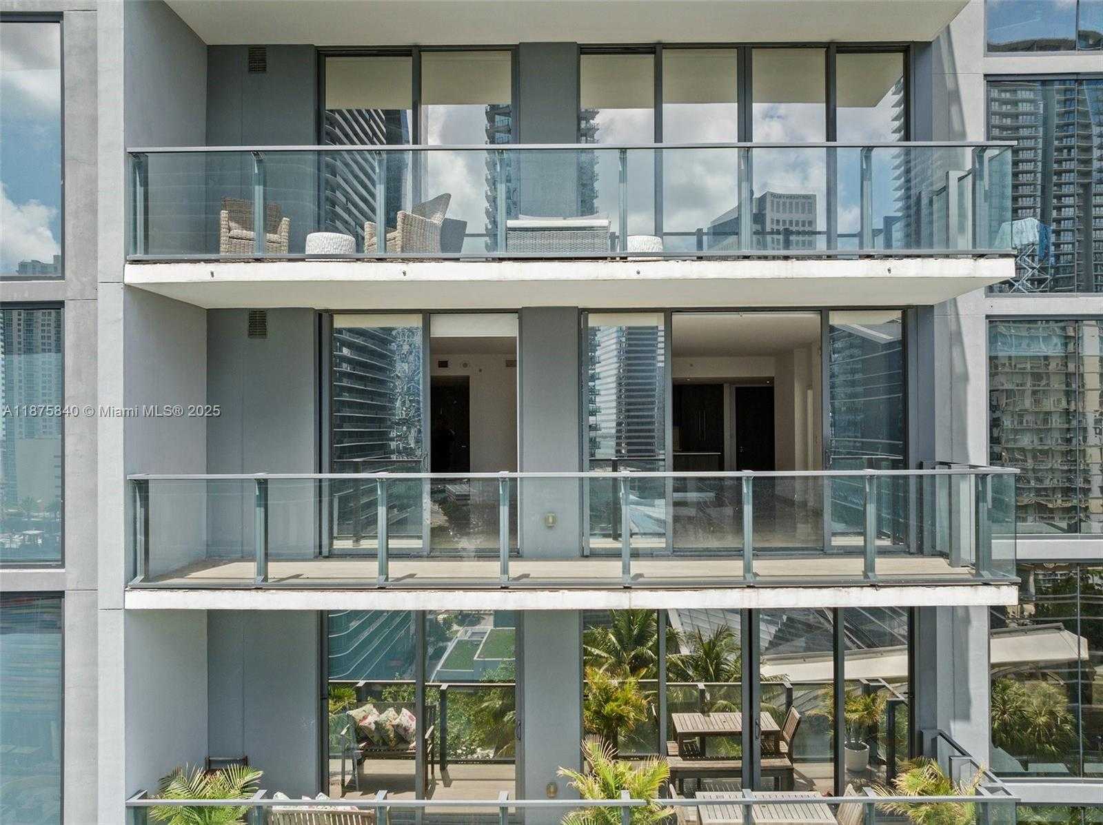 Small Image of 88 SOUTH WEST 7TH ST #1403, Miami Number 10