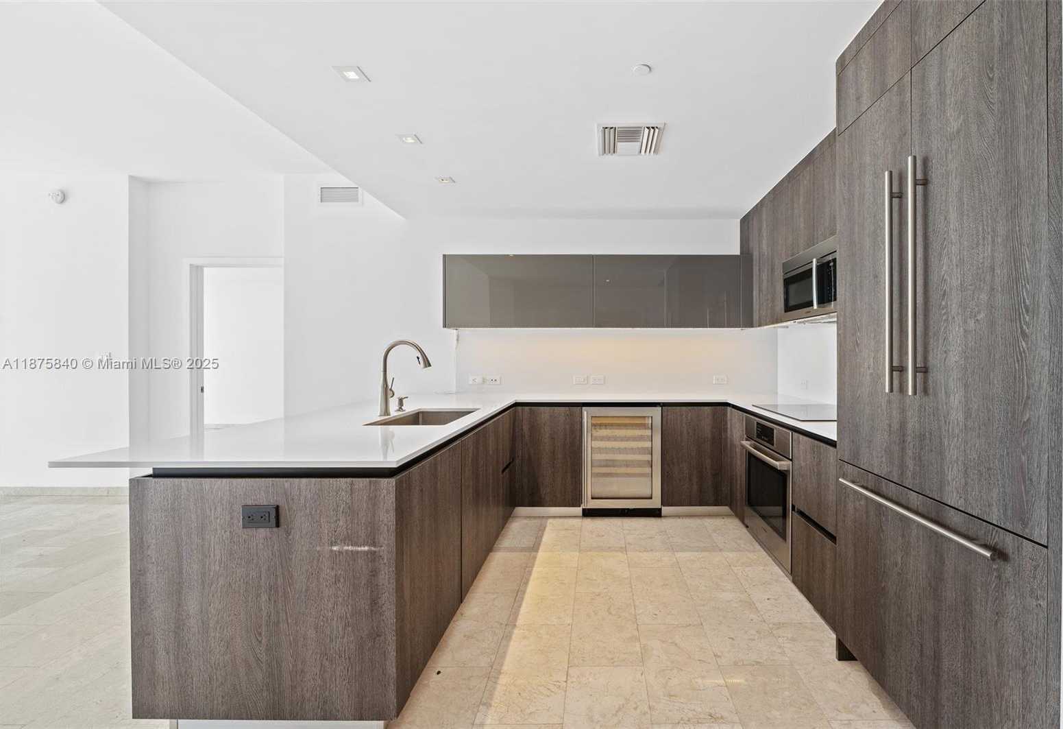 Small Image of 88 SOUTH WEST 7TH ST #1403, Miami Number 16