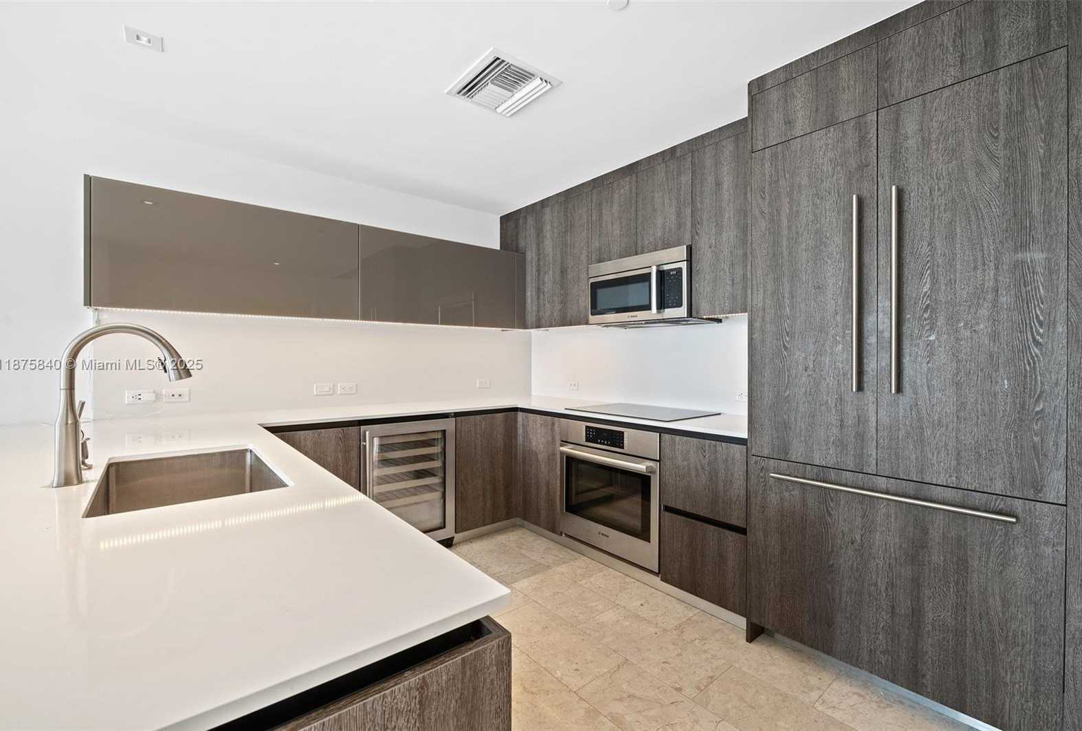 Small Image of 88 SOUTH WEST 7TH ST #1403, Miami Number 17