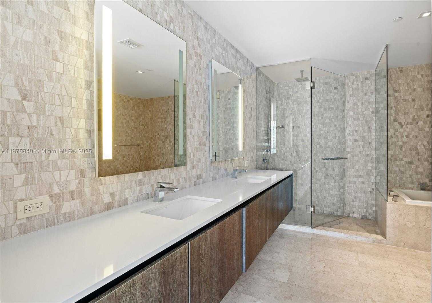 Small Image of 88 SOUTH WEST 7TH ST #1403, Miami Number 24
