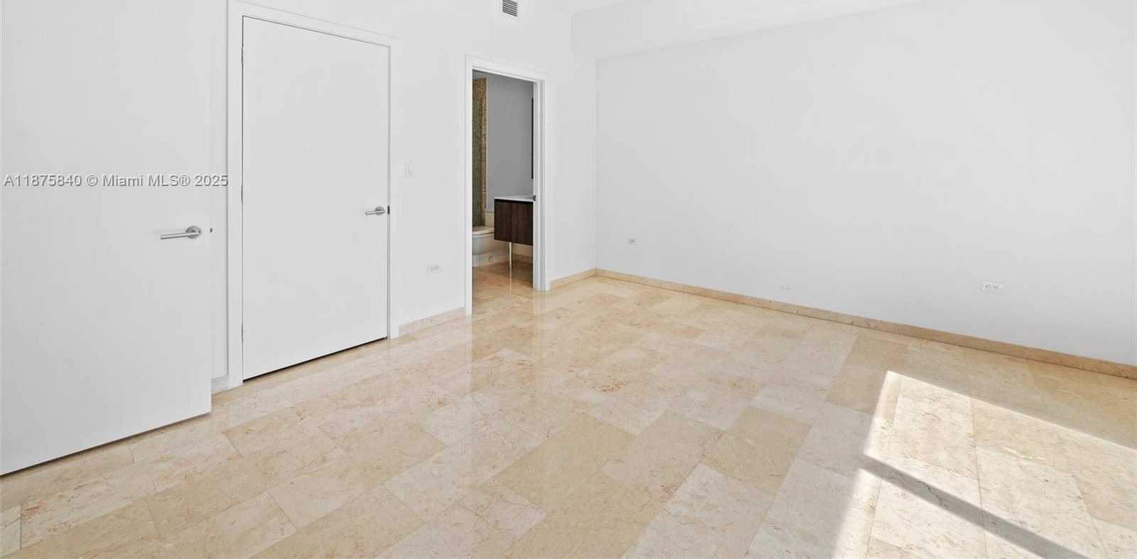 Small Image of 88 SOUTH WEST 7TH ST #1403, Miami Number 28
