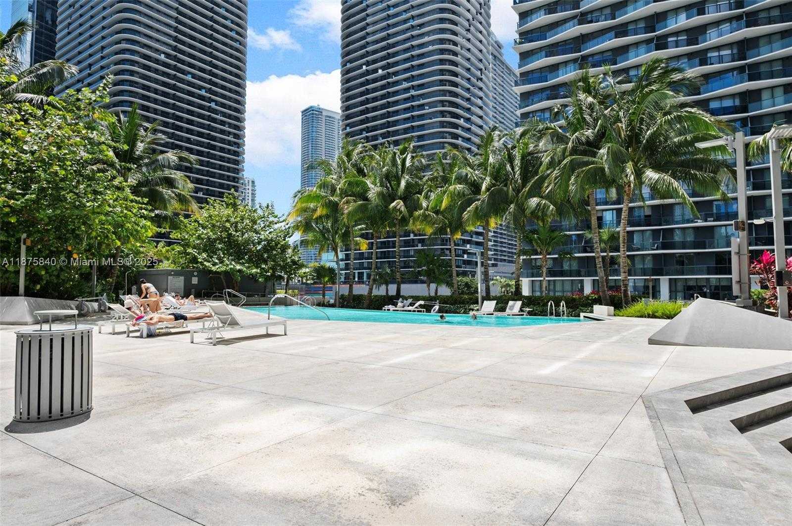 Small Image of 88 SOUTH WEST 7TH ST #1403, Miami Number 31