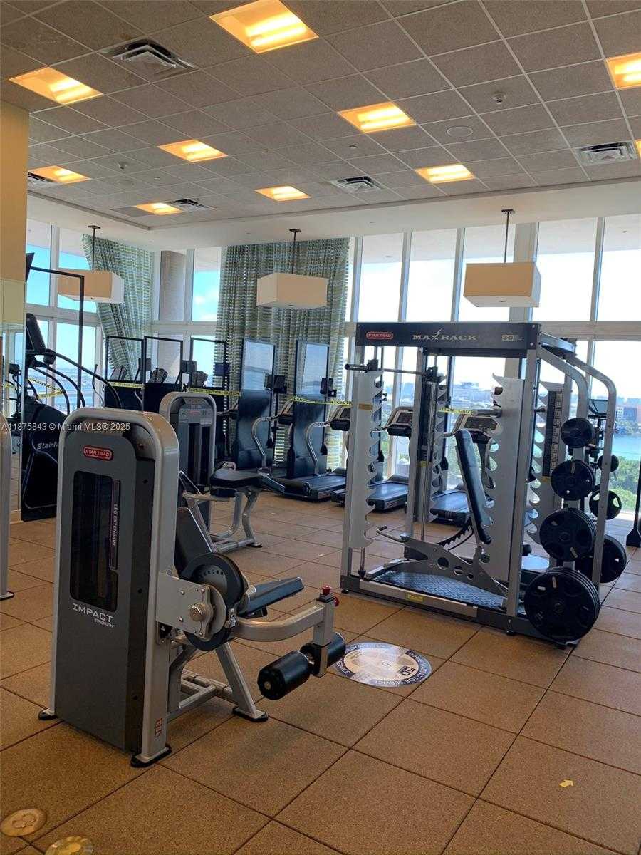 Small Image of 50 BISCAYNE BLVD #3205, Miami Number 6