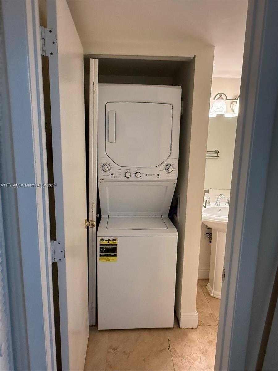 Small Image of 210 SOUTH WEST 11TH ST #208, Miami Number 5