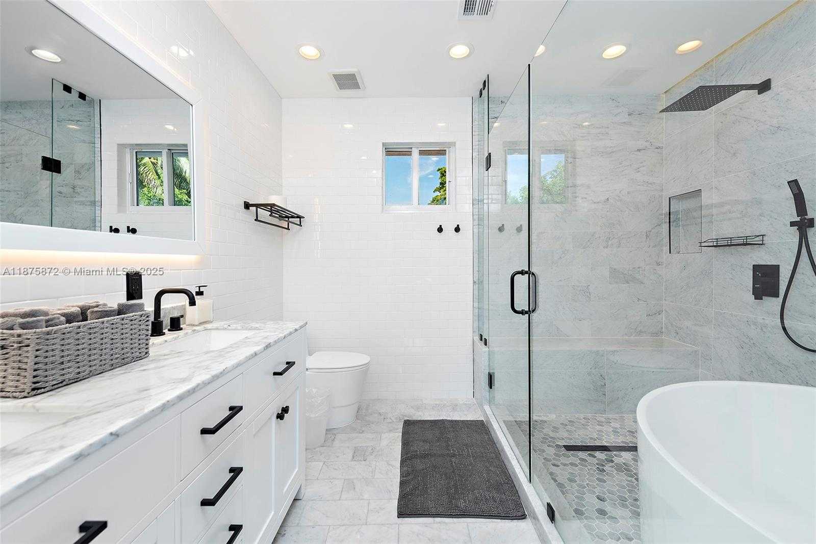Small Image of 1019 NORTH EAST 87TH ST, Miami Number 11