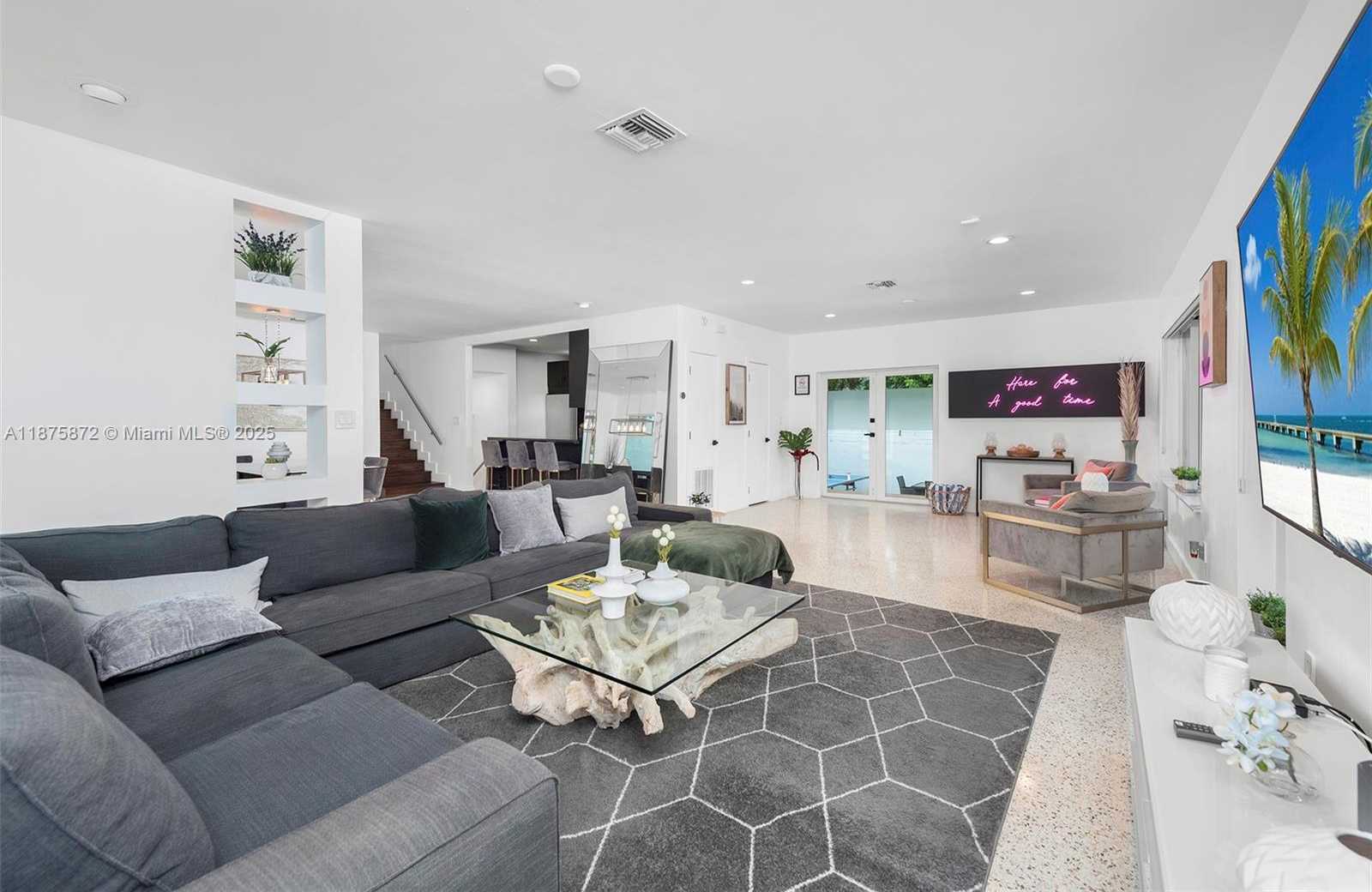 Small Image of 1019 NORTH EAST 87TH ST, Miami Number 13