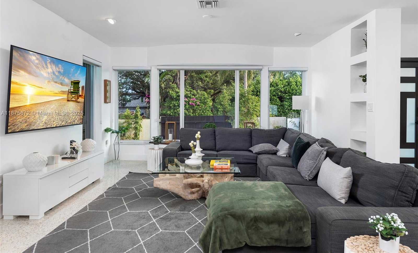 Small Image of 1019 NORTH EAST 87TH ST, Miami Number 14