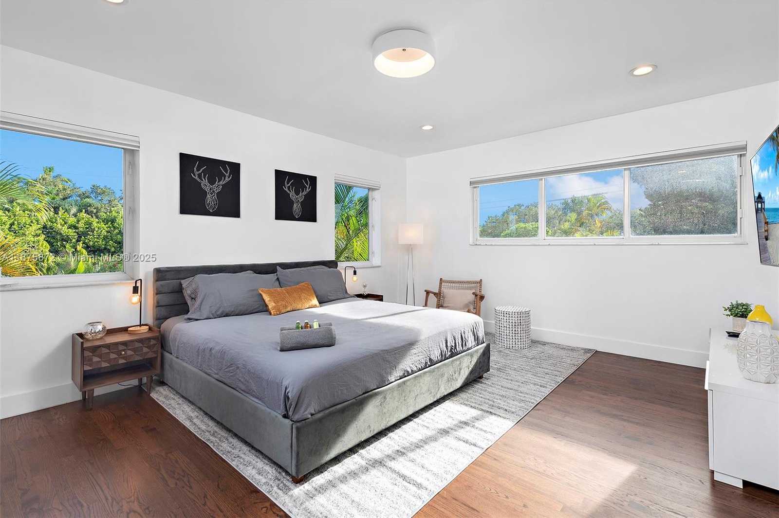 Small Image of 1019 NORTH EAST 87TH ST, Miami Number 22