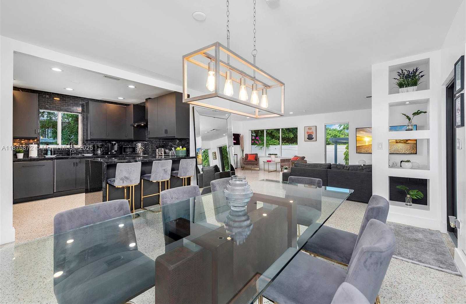 Small Image of 1019 NORTH EAST 87TH ST, Miami Number 9