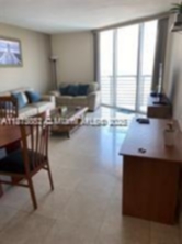 Small Image of 335 Biscayne Blvd, Miami, FL 33132, USA Number 4