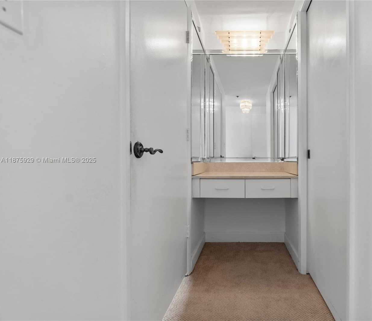 Small Image of 4201 COLLINS AVE #701, Miami Beach Number 24