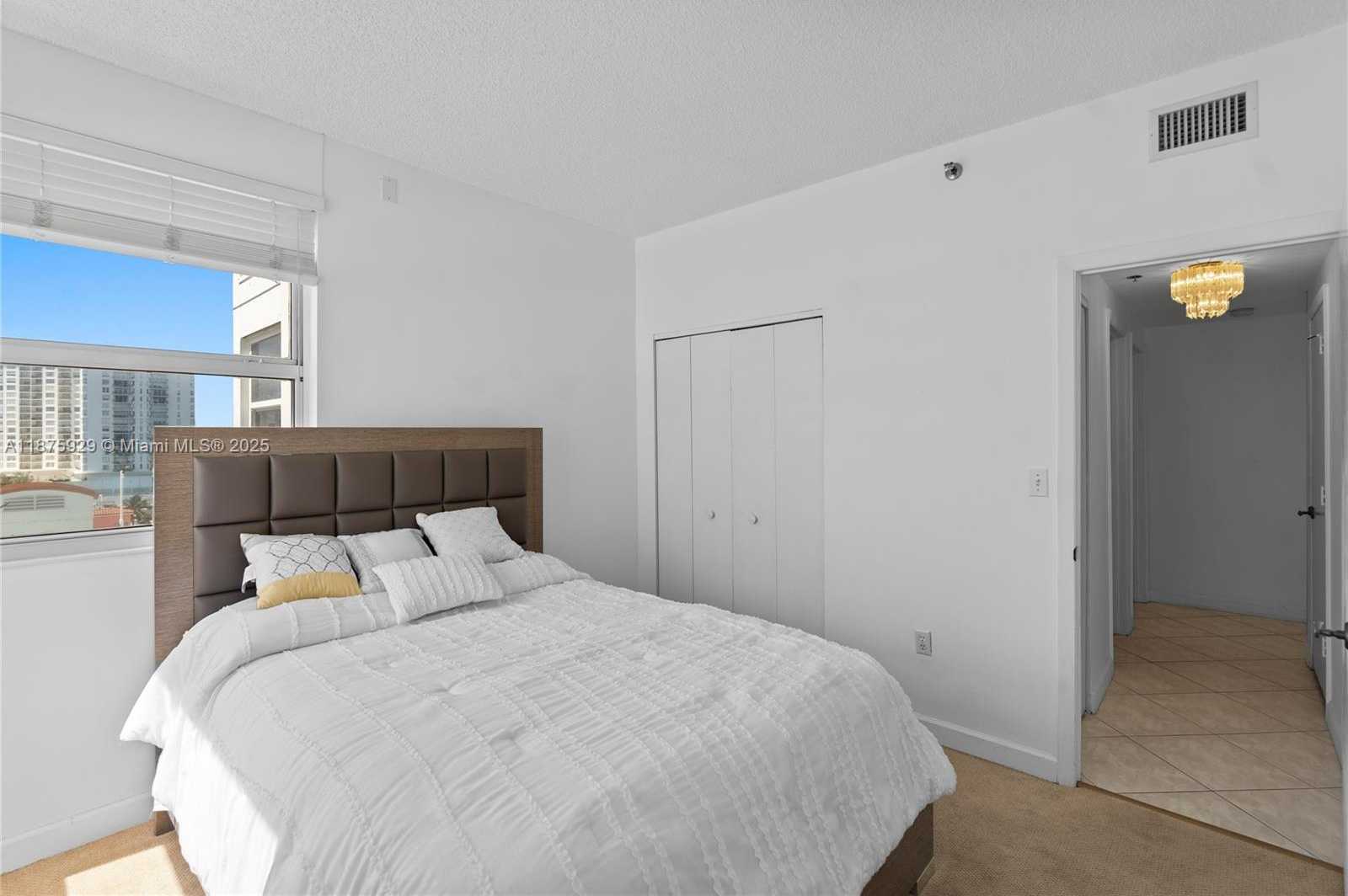 Small Image of 4201 COLLINS AVE #701, Miami Beach Number 29