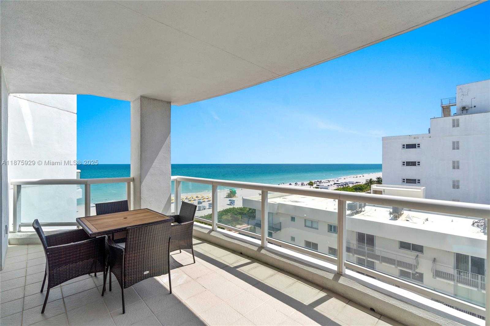 Small Image of 4201 COLLINS AVE #701, Miami Beach Number 3