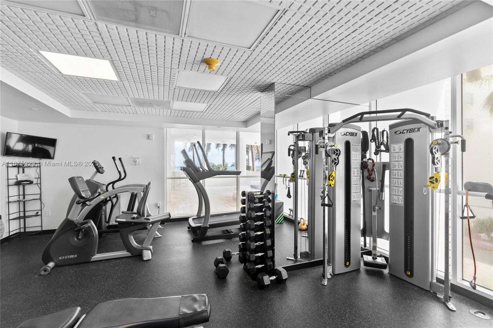 Small Image of 4201 COLLINS AVE #701, Miami Beach Number 45