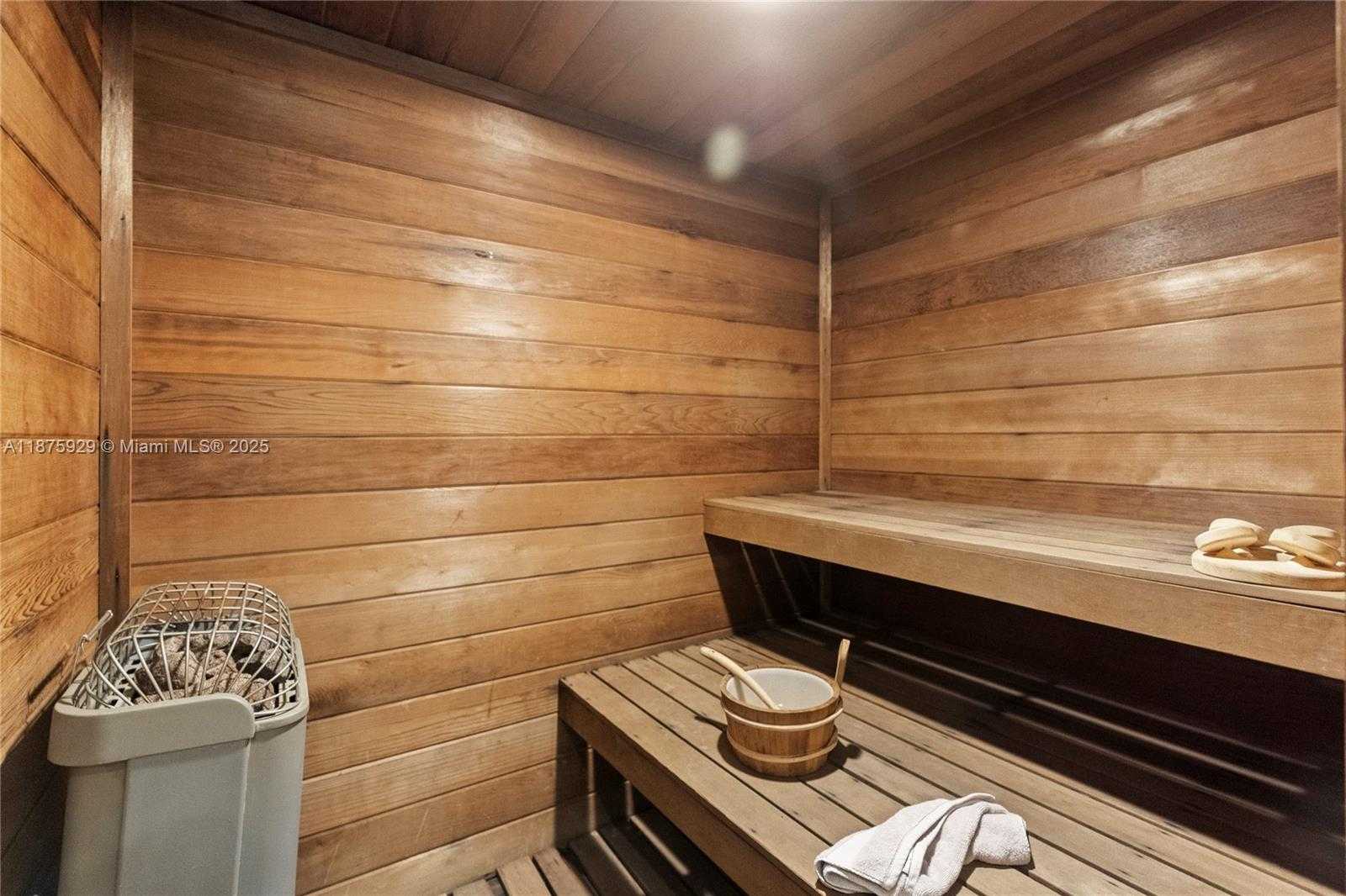 Small Image of 4201 COLLINS AVE #701, Miami Beach Number 58