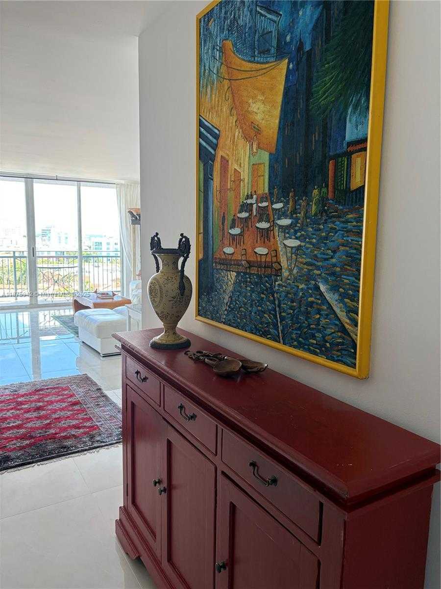 Small Image of 90 ALTON RD #1007, Miami Beach Number 16