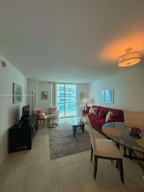 Small Image of 2101 BRICKELL AVE #2708, Miami Number 18