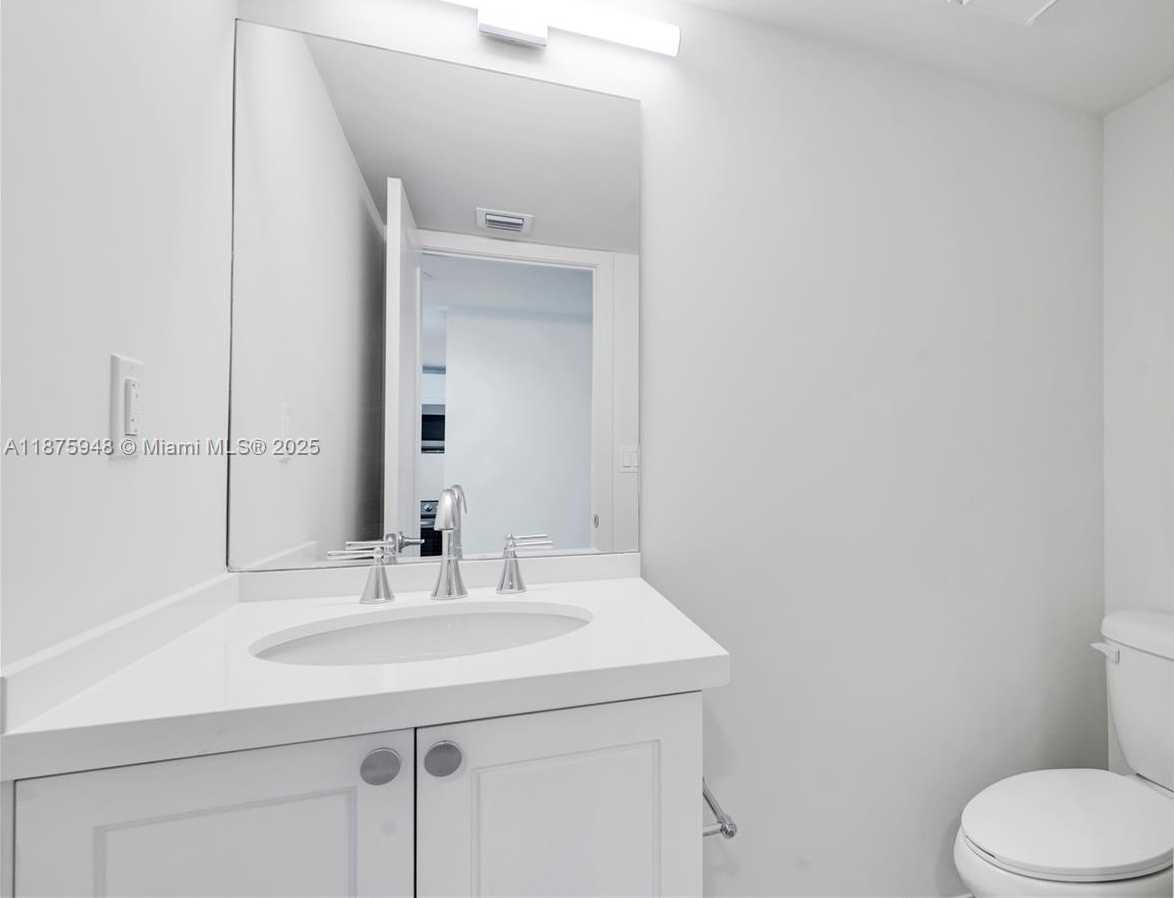 Small Image of 555 NORTH EAST 34TH ST #2108, Miami Number 15