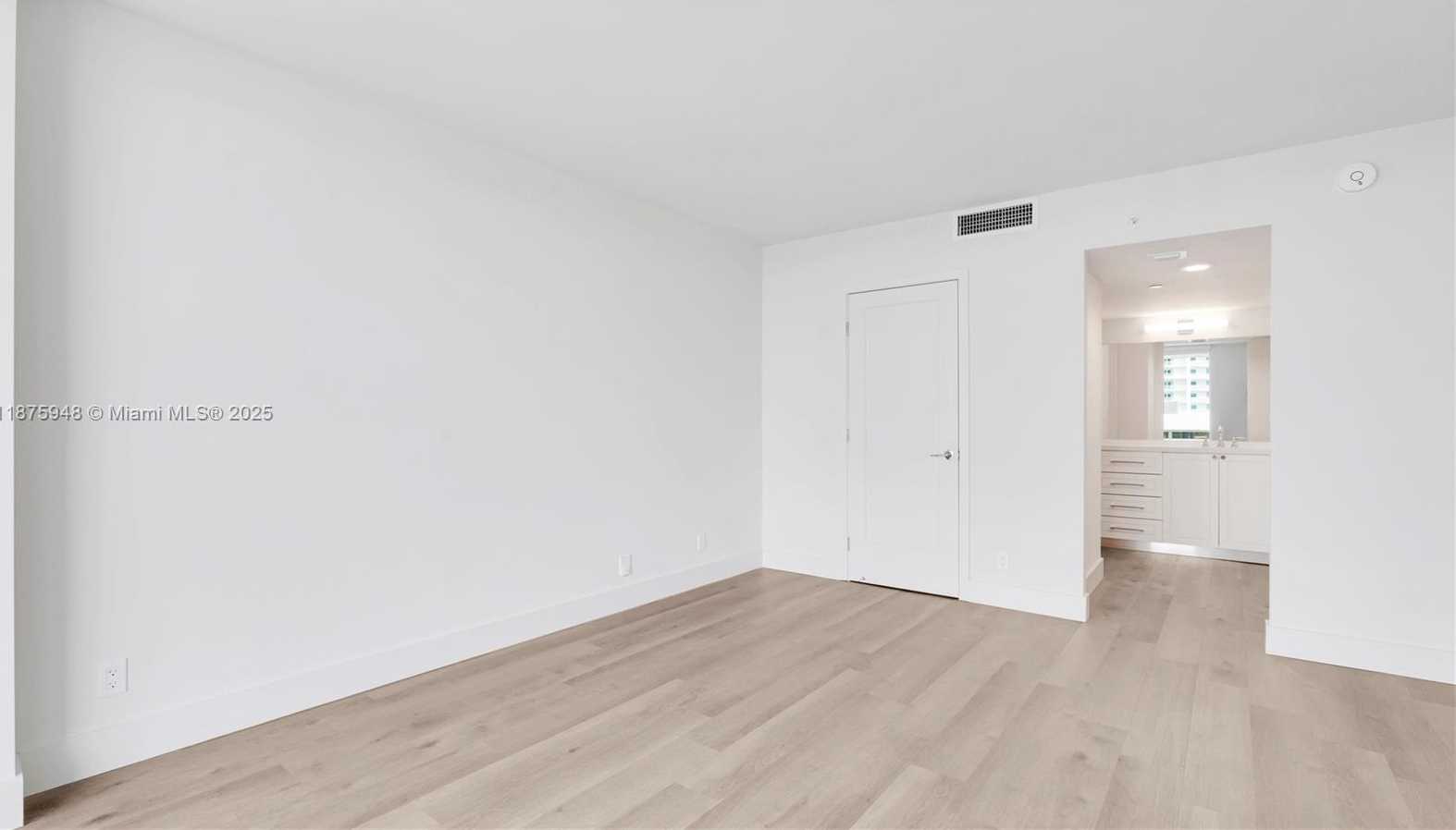 Small Image of 555 NORTH EAST 34TH ST #2108, Miami Number 17