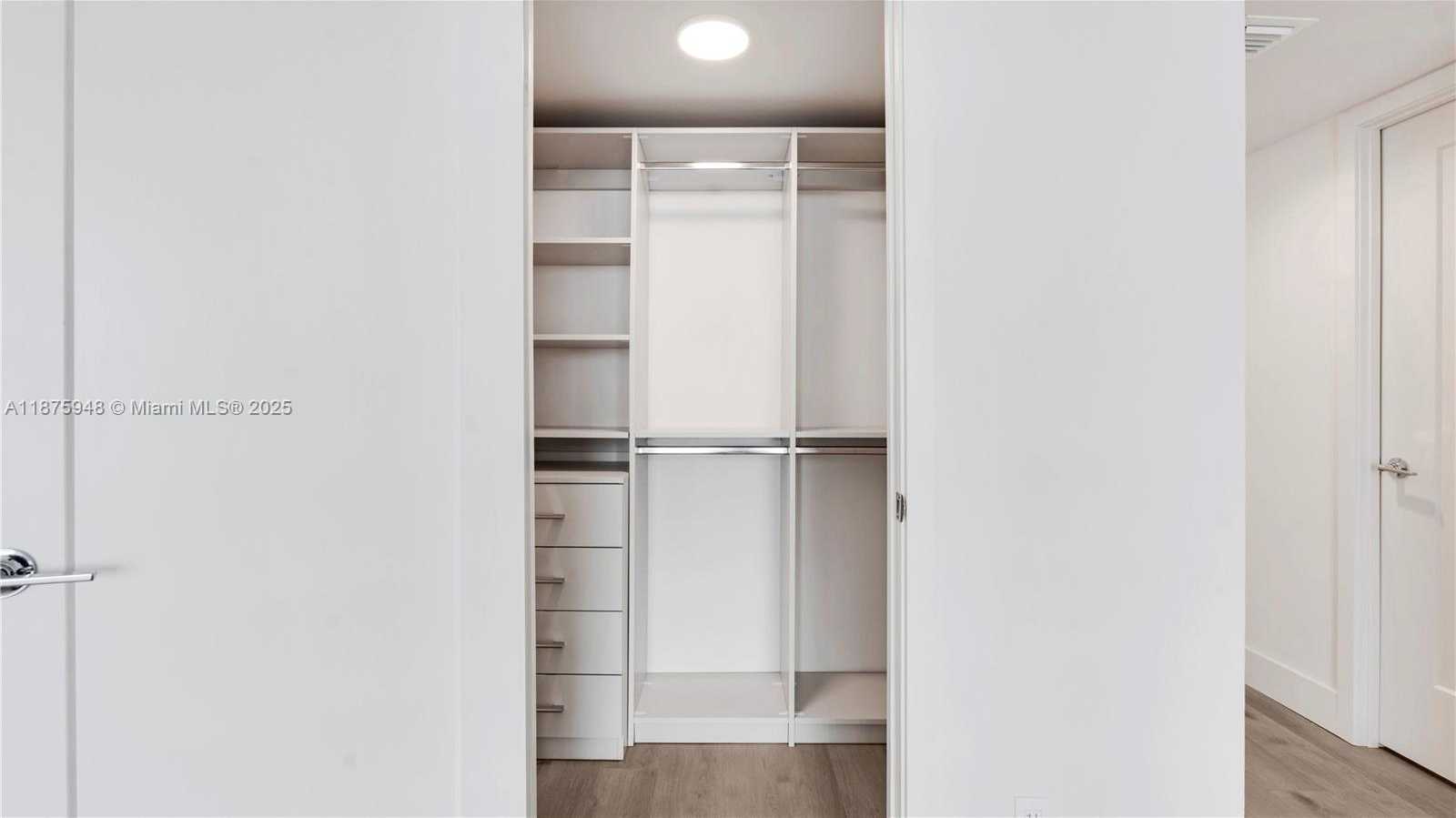 Small Image of 555 NORTH EAST 34TH ST #2108, Miami Number 19