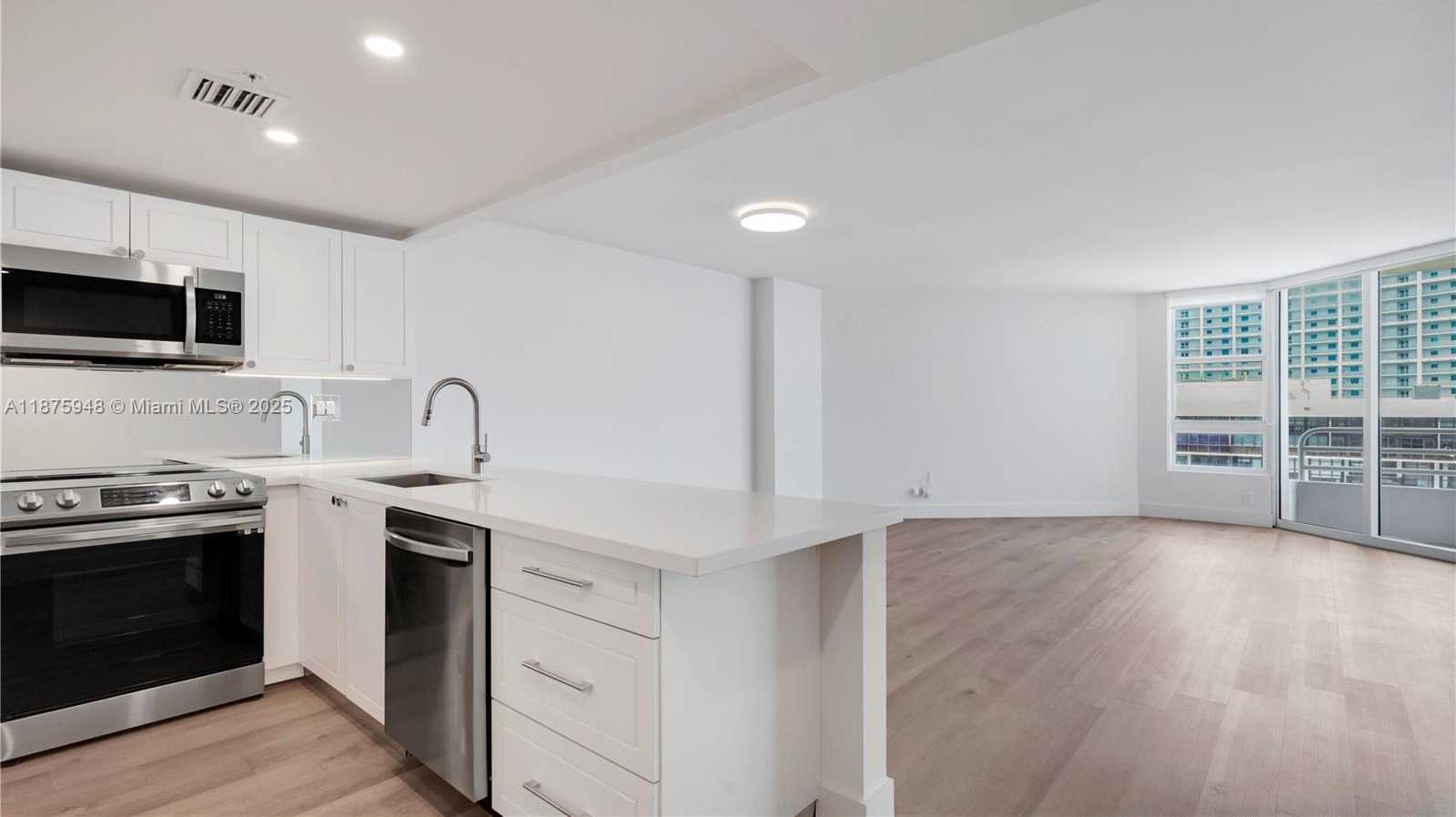 Small Image of 555 NORTH EAST 34TH ST #2108, Miami Number 2