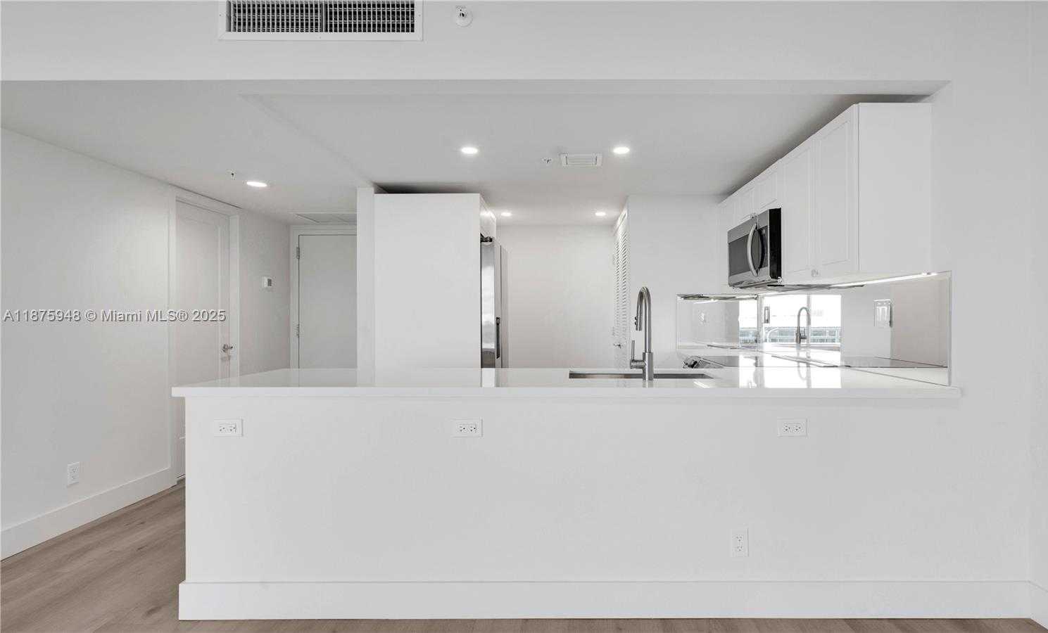 Small Image of 555 NORTH EAST 34TH ST #2108, Miami Number 9