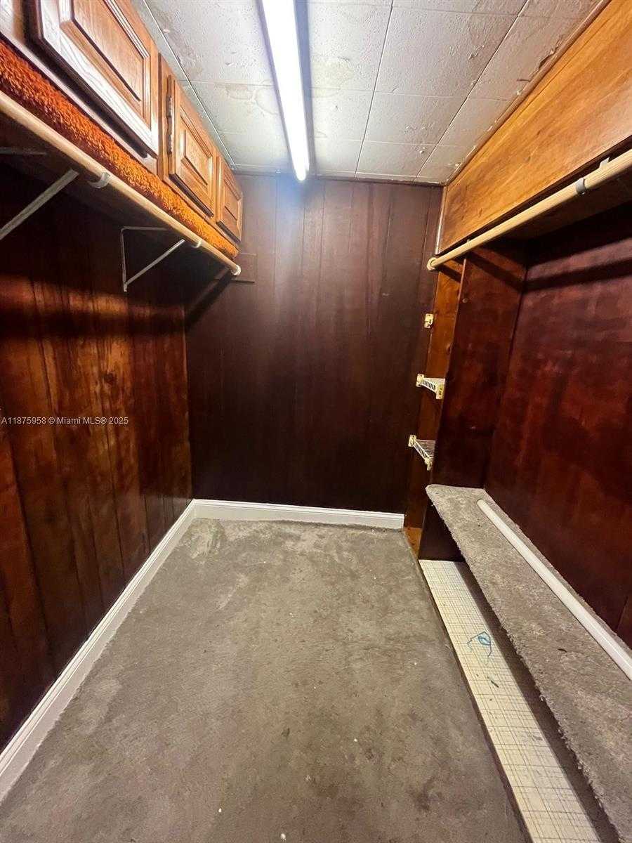 Small Image of 1330 NORTH EAST 203RD ST, Miami Number 29