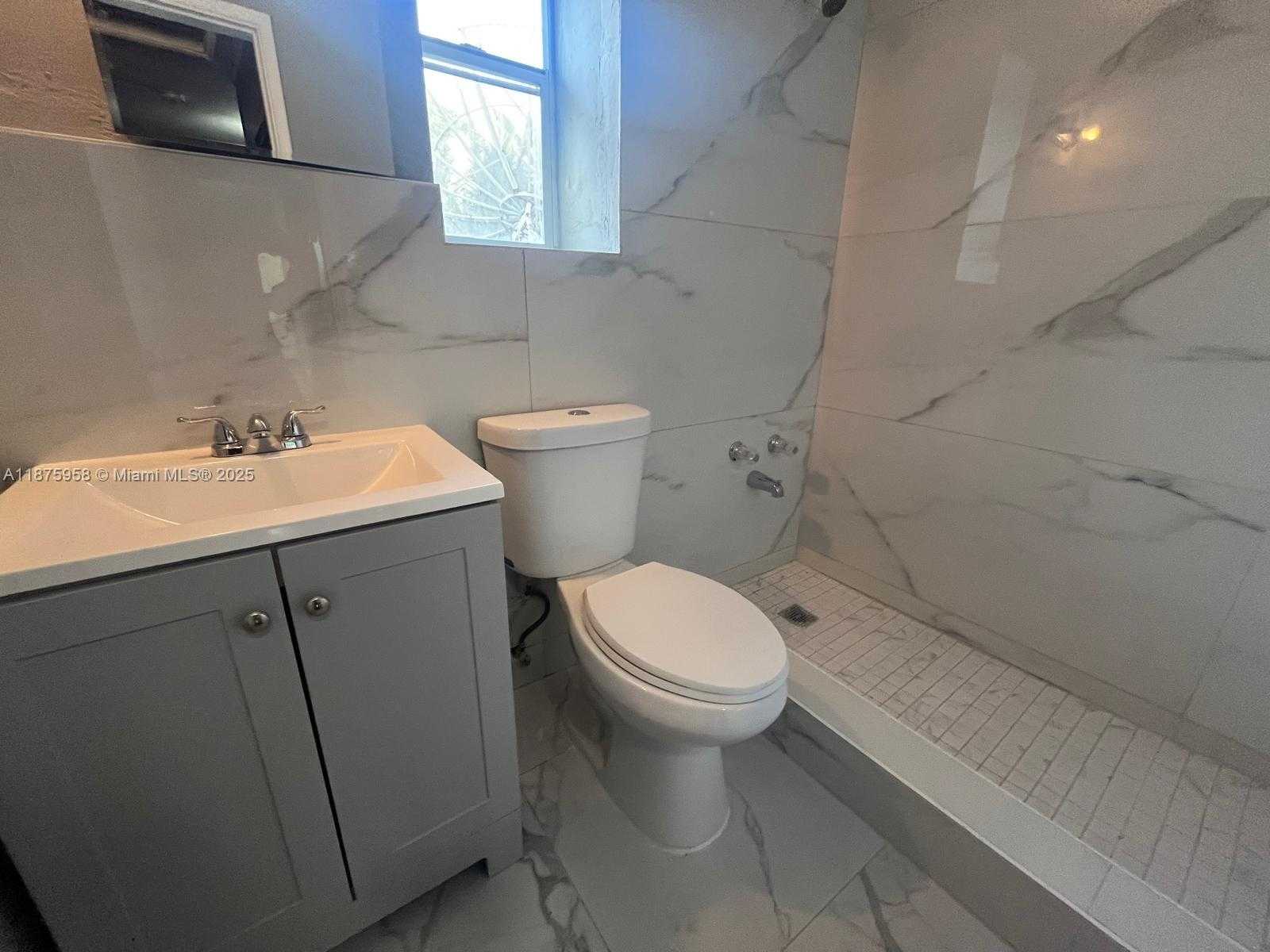 Small Image of 1330 NORTH EAST 203RD ST, Miami Number 33