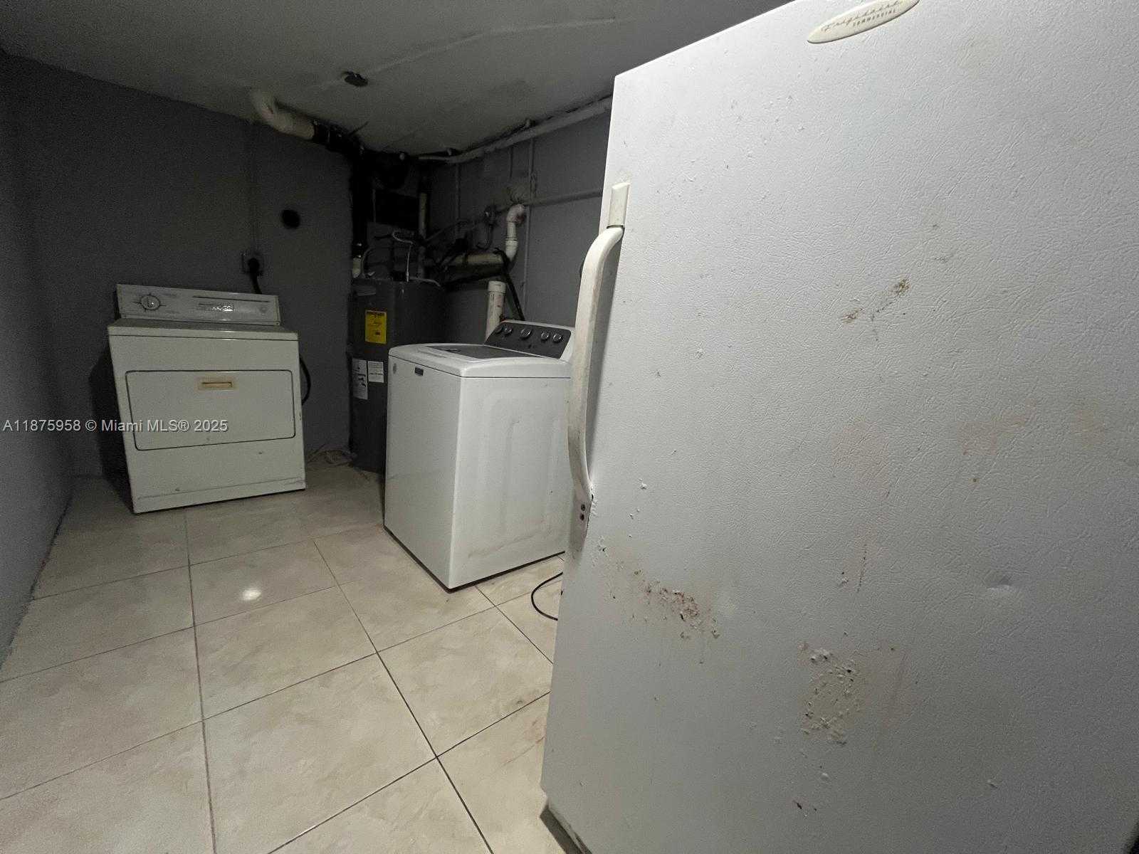 Small Image of 1330 NORTH EAST 203RD ST, Miami Number 36