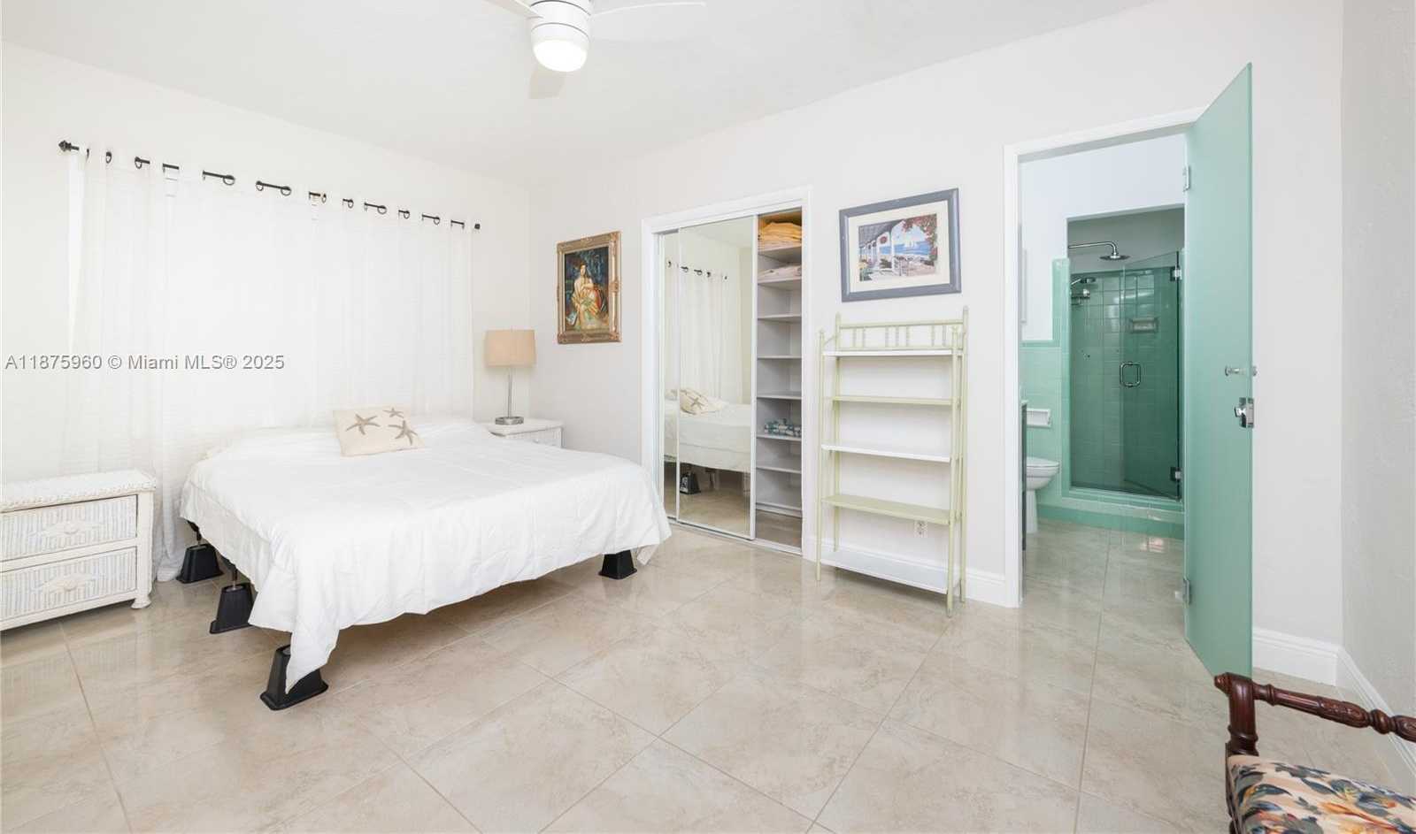 Small Image of 3220 NORTH SURF RD #1, Hollywood Number 18