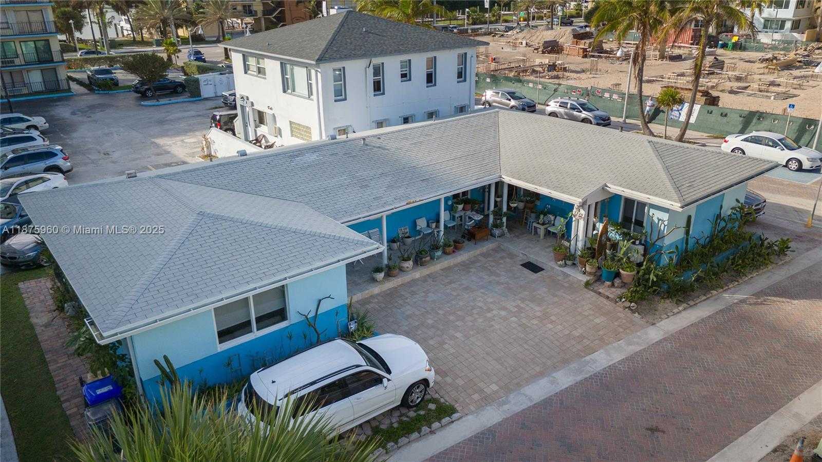 Small Image of 3220 NORTH SURF RD #1, Hollywood Number 3