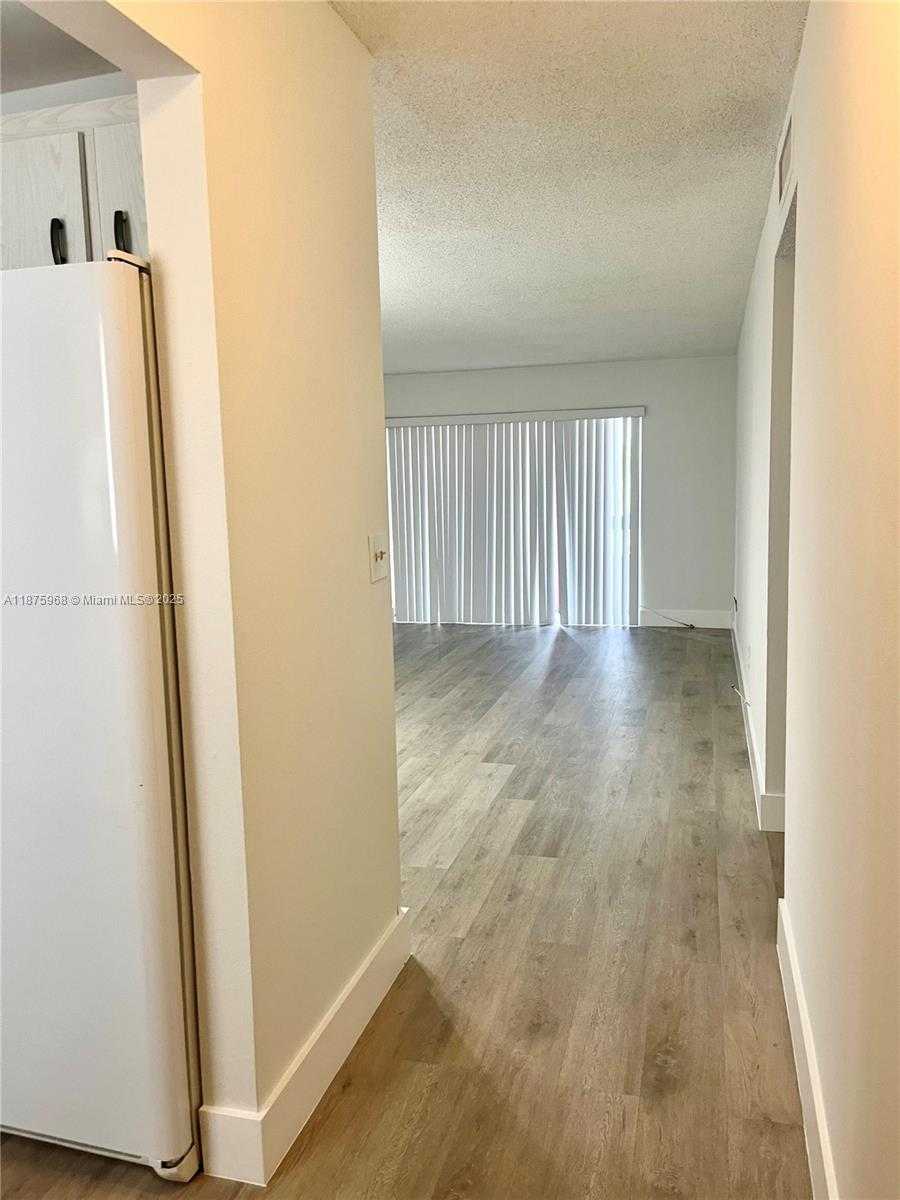 Small Image of 7810 CAMINO REAL #I 412, Miami Number 4