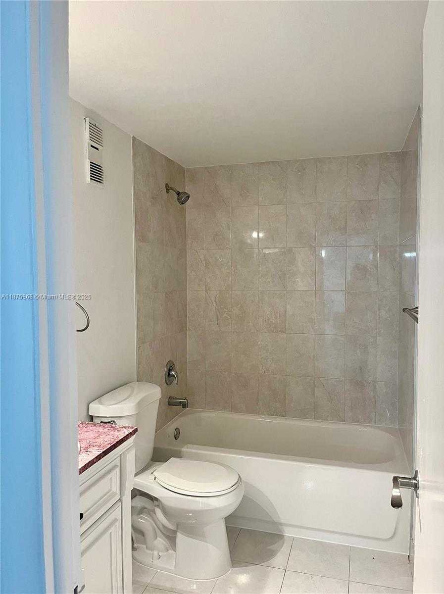 Small Image of 7810 CAMINO REAL #I 412, Miami Number 9