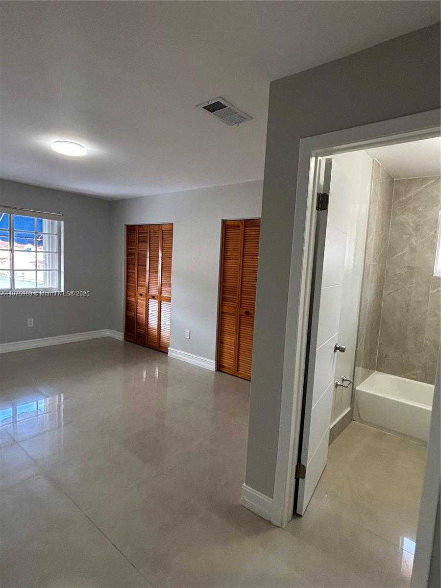 Small Image of 2238 WEST 74TH ST #201-26, Hialeah Number 14