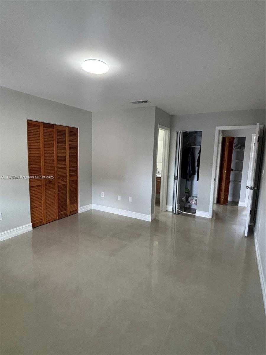 Small Image of 2238 WEST 74TH ST #201-26, Hialeah Number 16