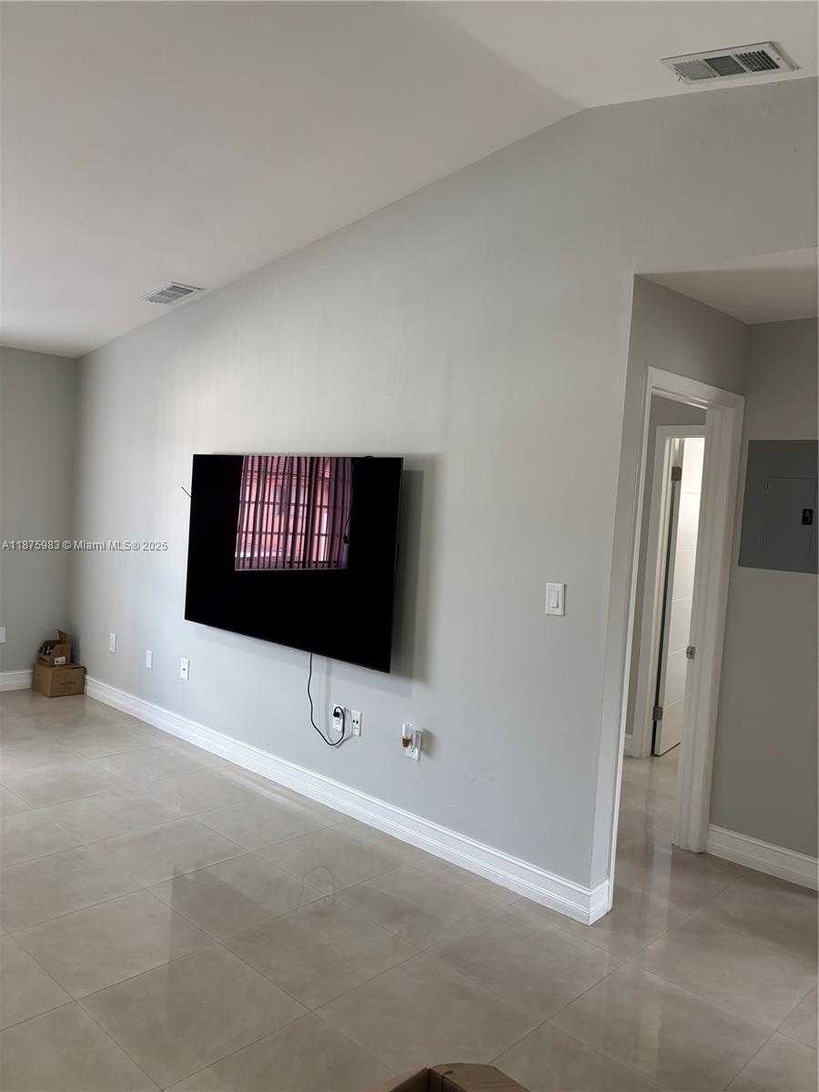 Small Image of 2238 WEST 74TH ST #201-26, Hialeah Number 5