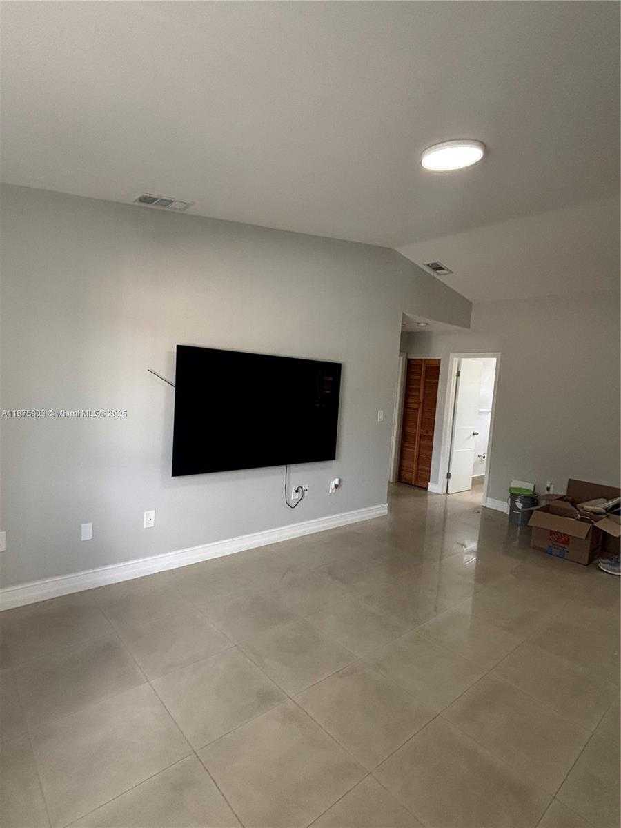 Small Image of 2238 WEST 74TH ST #201-26, Hialeah Number 6