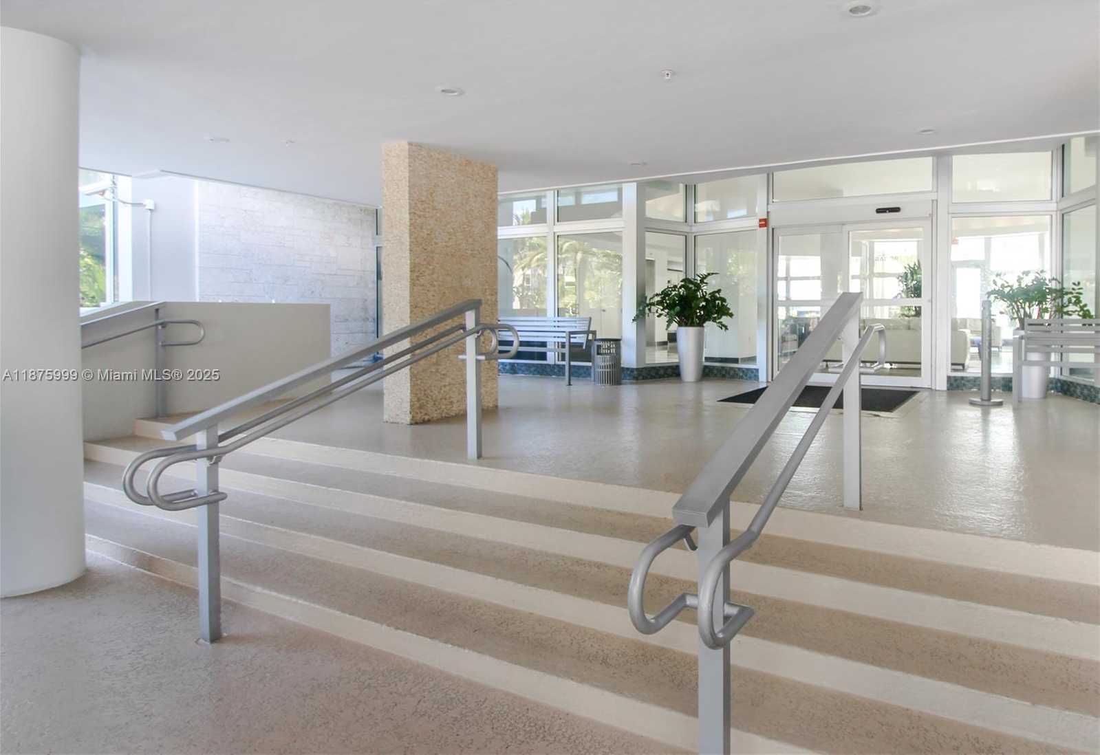 Small Image of 1200 WEST AVE #614, Miami Beach Number 16