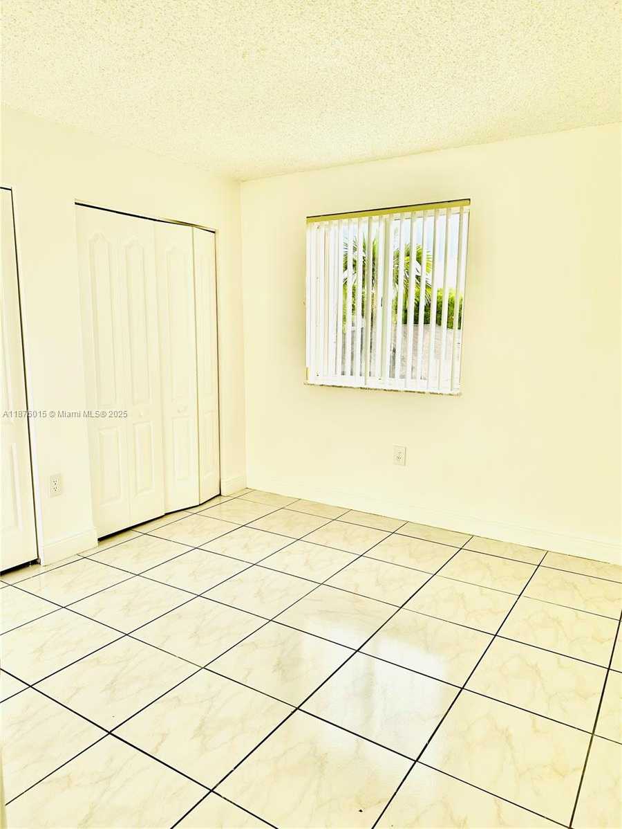 Small Image of 16148 SOUTH WEST 138TH PL #16148, Miami Number 10