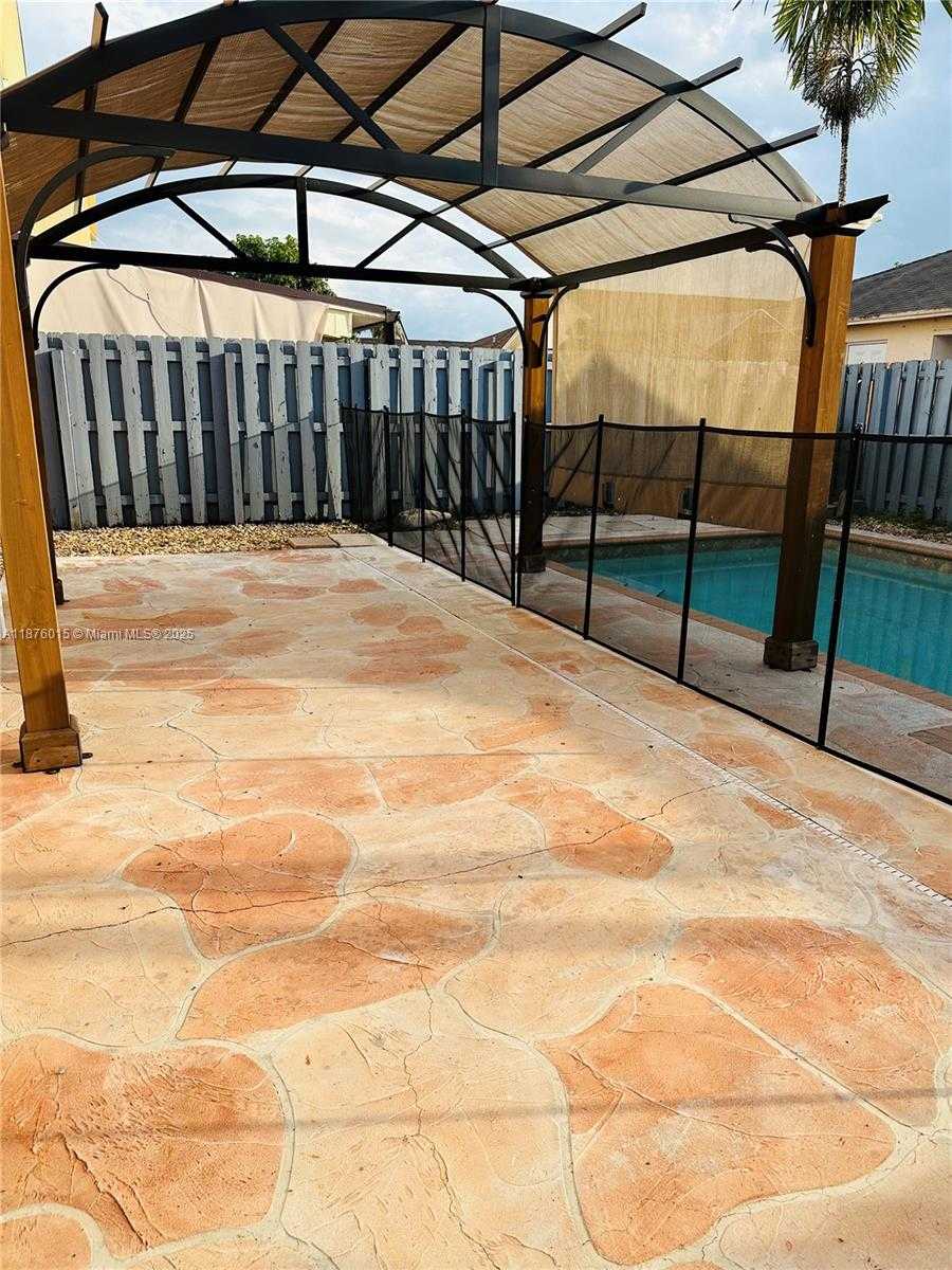 Small Image of 16148 SOUTH WEST 138TH PL #16148, Miami Number 15