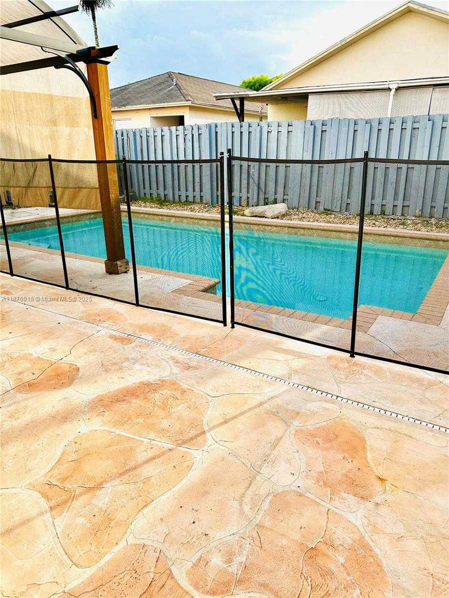 Small Image of 16148 SOUTH WEST 138TH PL #16148, Miami Number 18