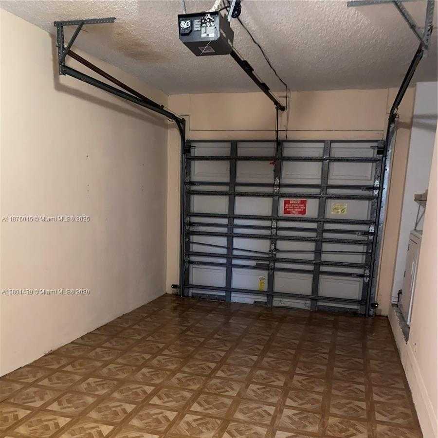 Small Image of 16148 SOUTH WEST 138TH PL #16148, Miami Number 20