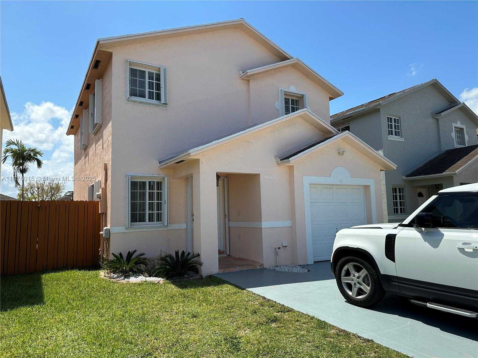 Small Image of 16148 SOUTH WEST 138TH PL #16148, Miami Number 4