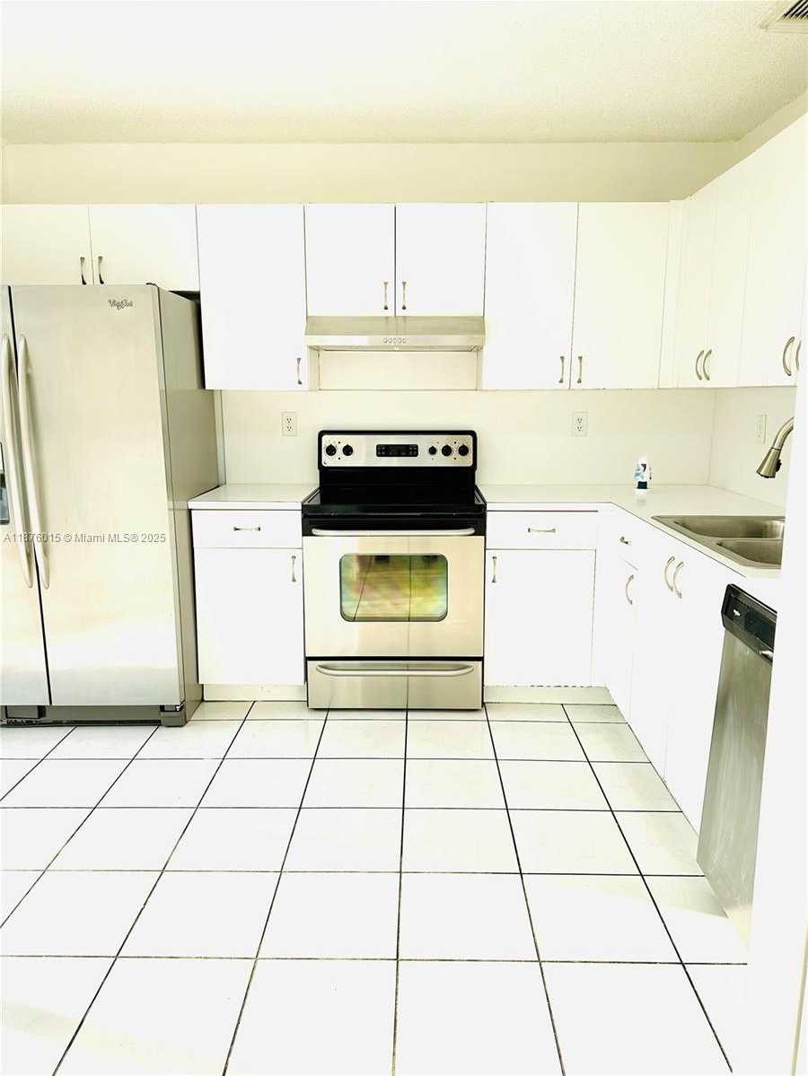 Small Image of 16148 SOUTH WEST 138TH PL #16148, Miami Number 7
