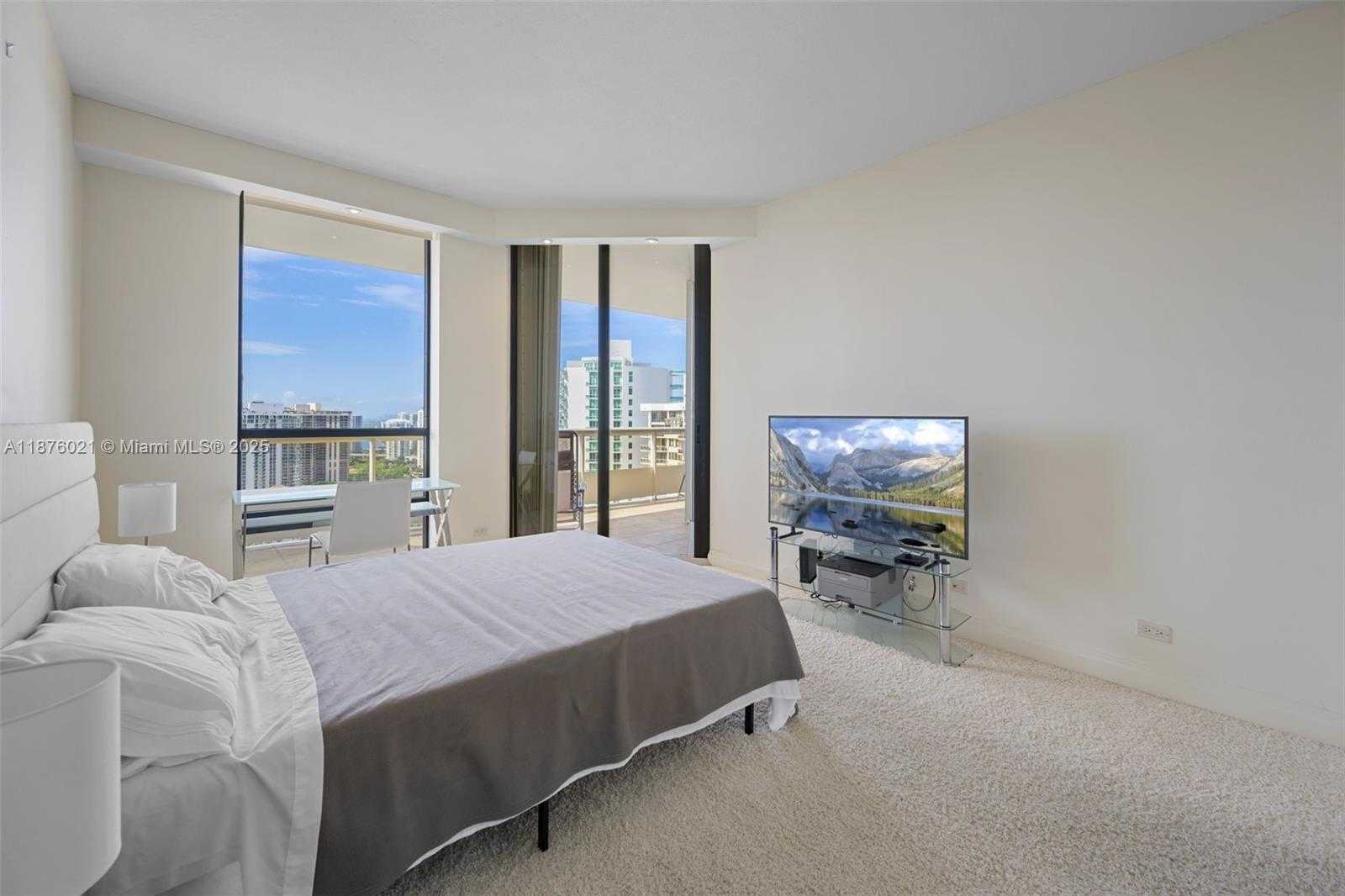 Small Image of 20191 EAST COUNTRY CLUB DR #TS8, Aventura Number 16