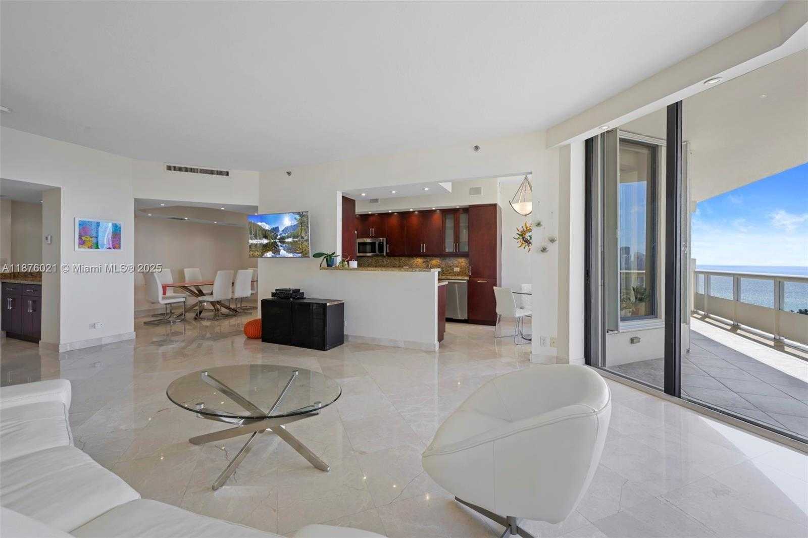 Small Image of 20191 EAST COUNTRY CLUB DR #TS8, Aventura Number 3