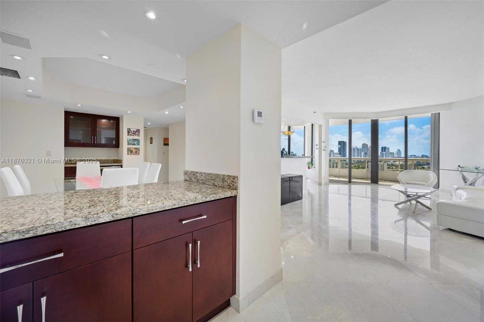 Small Image of 20191 EAST COUNTRY CLUB DR #TS8, Aventura Number 6