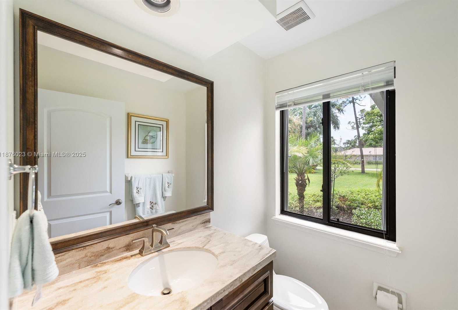 Small Image of 17982 TIDEWATER CIR, Jupiter Number 26