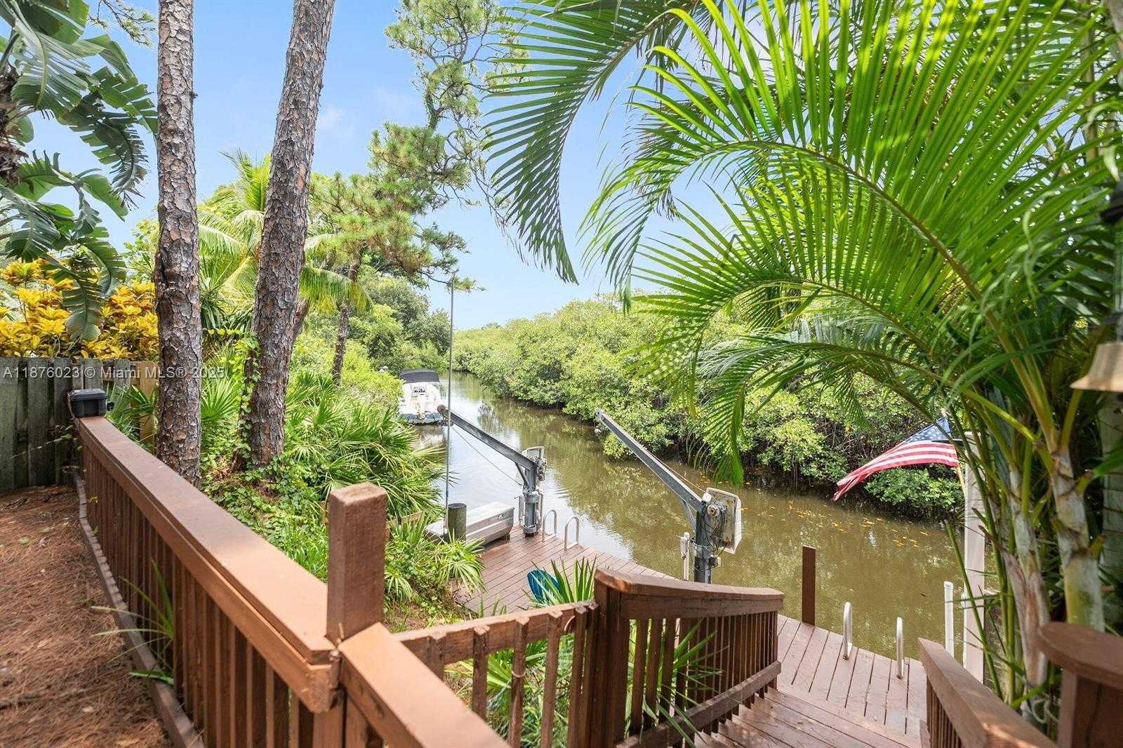 Small Image of 17982 TIDEWATER CIR, Jupiter Number 4