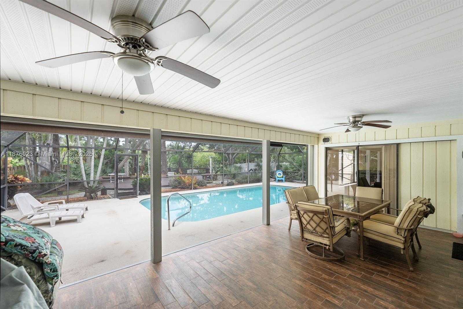 Small Image of 17982 TIDEWATER CIR, Jupiter Number 7